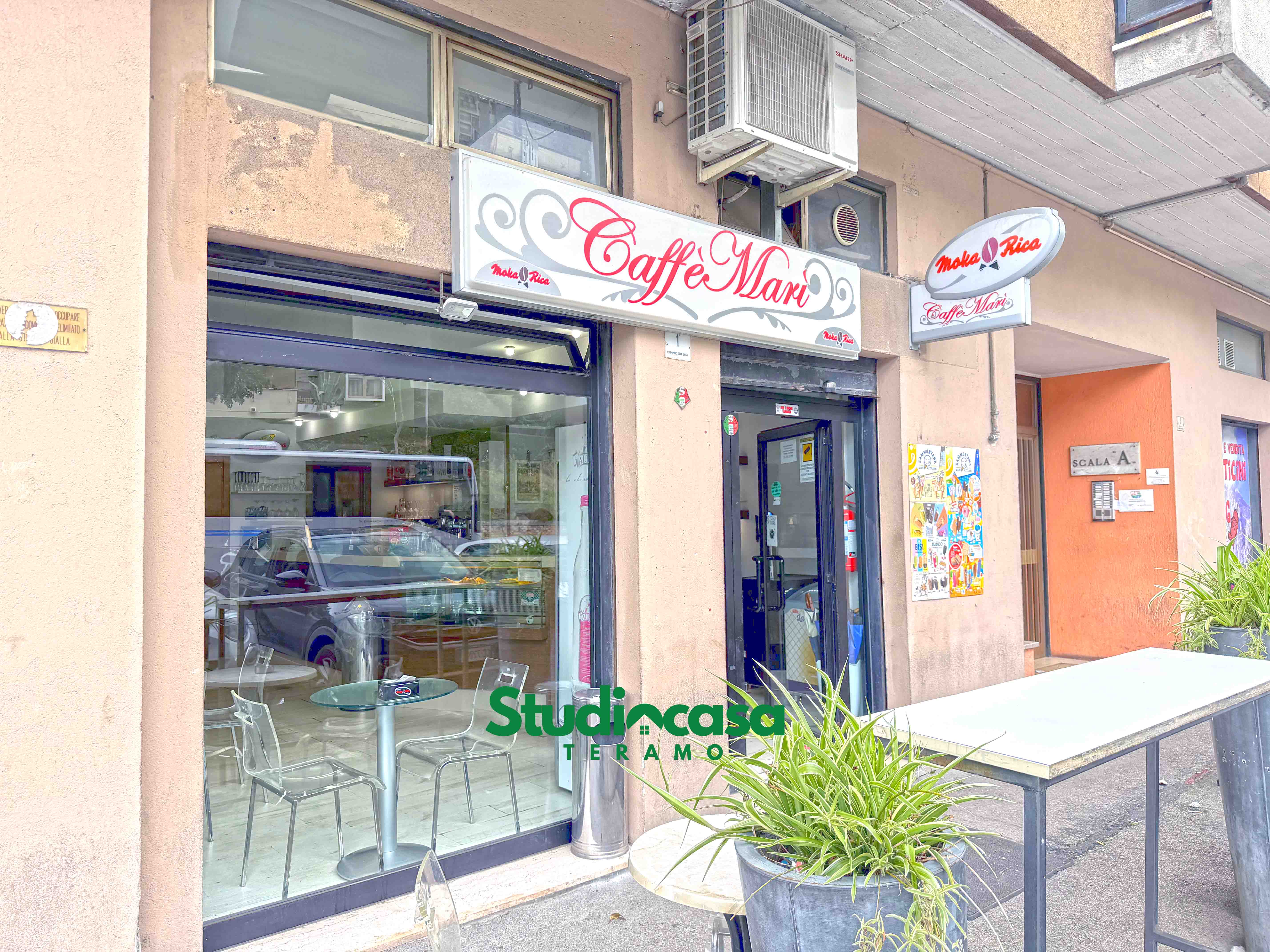 Attività di BAR - Via Cona